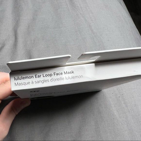 Lululemon Ear Loop Face Mask NWT in Box (Unused/Unopened) *BRAND NEW* - Picture 6 of 13